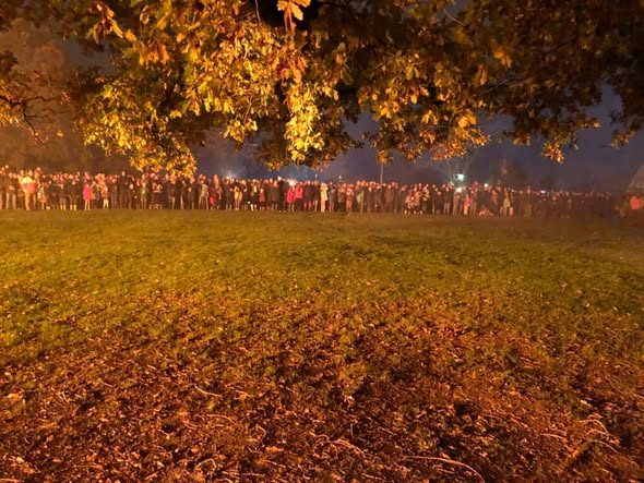 Steep fireworks crowd 1
